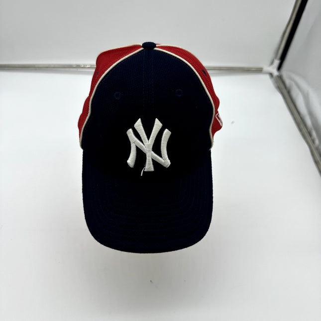 Vintage New York Yankees 3930 Twins Hat Cap Navy Blue Red MLB Rare New Era