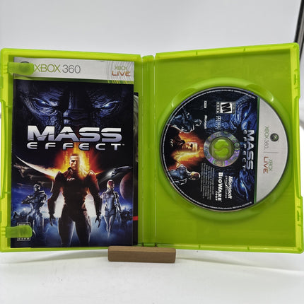 Mass Effect (Microsoft Xbox 360, 2007) w/ Manual Complete | CIB | Tested
