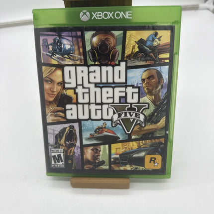Grand Theft Auto 5 V CIB W/ Map + Manual - Xbox One