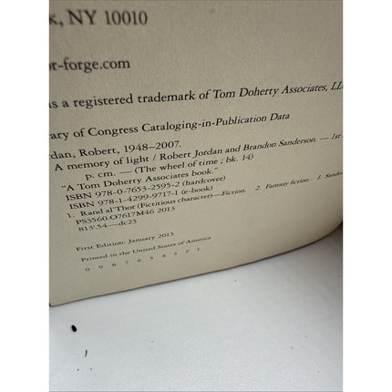 A Memory of Light Robert Jordan Brandon Sanderson HC 1st Ed Wheel of Time Signed