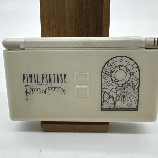 Nintendo DS Lite Final Fantasy Crystal Chronicles "Ring of Fates" + Charger RARE