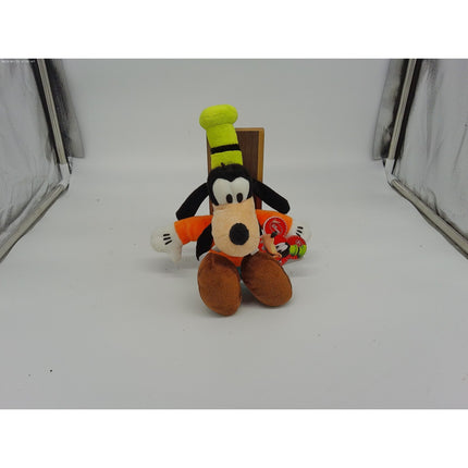 Disney Mickey Mouse Just Play Goofy 9" Tall Stuffed Animal Plush Doll Just Play