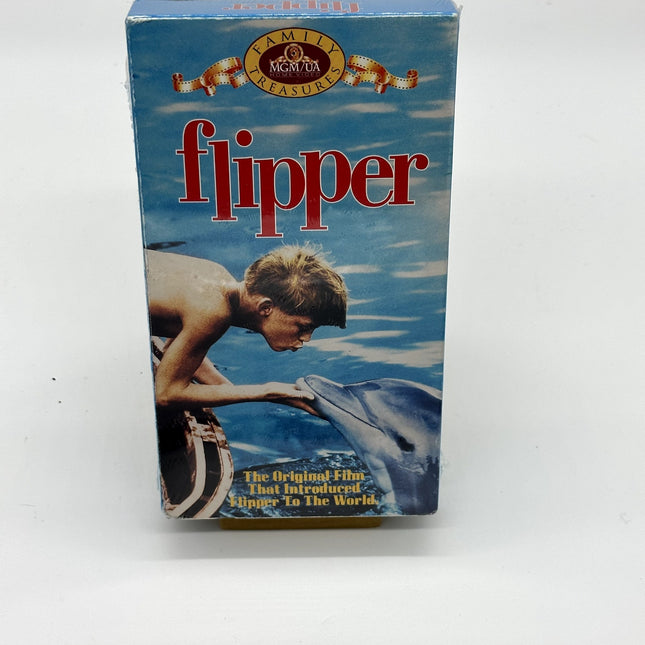 Flipper VHS Tape 1996 Family Treasures Sealed