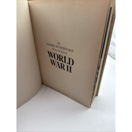 The American Heritage Picture History Of World War 2 [HCVR] (1966)