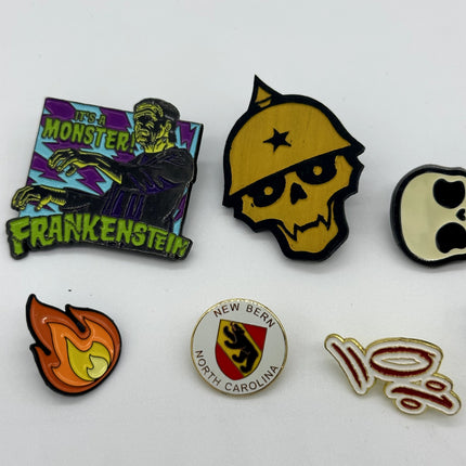 13 Random Pin Lot, skelly, birds, tarvis, st pete, 0% flame head
