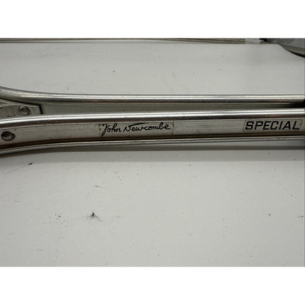 VINTAGE RAWLINGS "JOHN NEWCOMBE COURT KING" Ta90 TENNIS RACQUET ANTIQUE 4 1/2 Sp