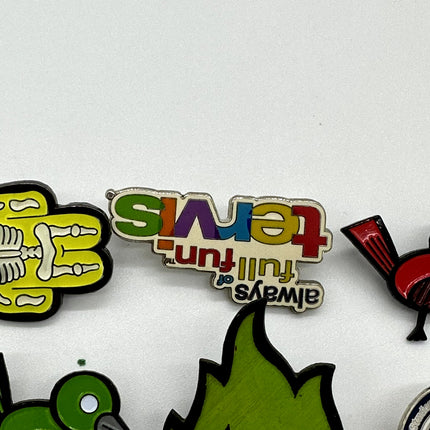 13 Random Pin Lot, skelly, birds, tarvis, st pete, 0% flame head