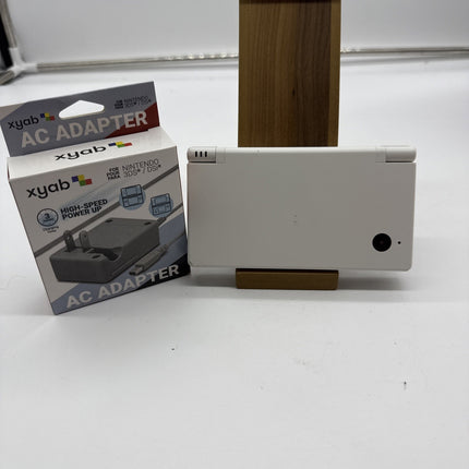 Nintendo DSi White TWL-001JPN