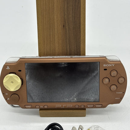 Sony PSP-2000 PSP2000 Console Bronze w/adapetr, battery Region free - Very Good