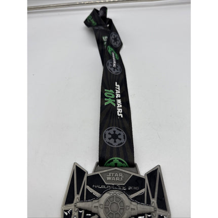 2016 Run Disney Walt Disney World Inaugural Star Wars 10k Medal & Lanyard