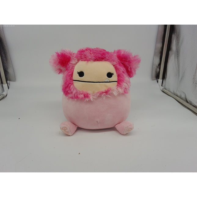 Squishmallows Caparinne Bigfoot Yeti NWT Pink Plush Squishmallow 8” 7.5”