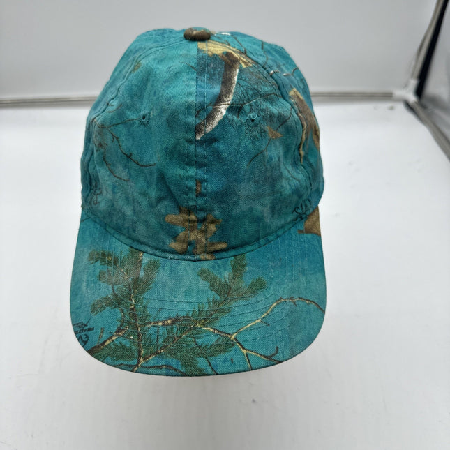 REALTREE WOMEN'S COLORS CAMO HAT XTRA TEAL PATTERN. EXCELLENT CONDITION.