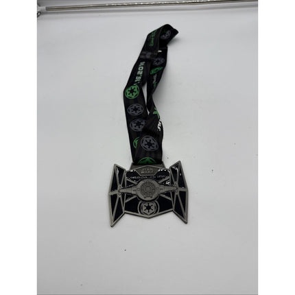 2016 Run Disney Walt Disney World Inaugural Star Wars 10k Medal & Lanyard