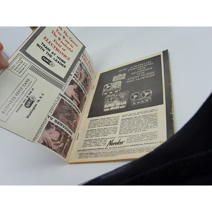 Popular Electronics Magazine 1963 January 1963 red cover issue