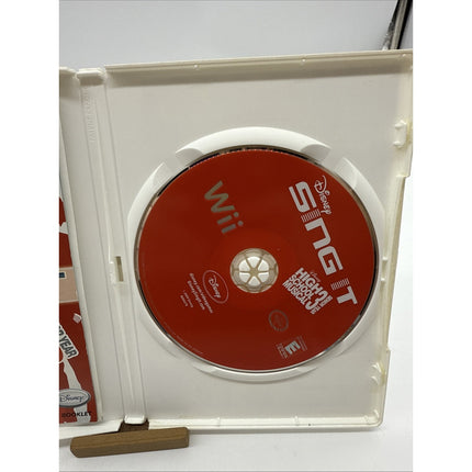 Disney Sing It: High School Musical 3 (Nintendo Wii, 2009)