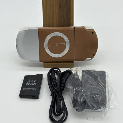 Sony PSP-2000 PSP2000 Console Bronze w/adapetr, battery Region free - Very Good