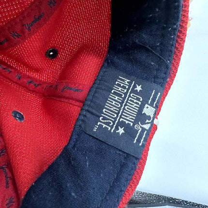 Vintage New York Yankees 3930 Twins Hat Cap Navy Blue Red MLB Rare New Era