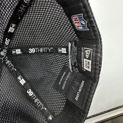 New Era Tampa Bay Buccaneers 39THIRTY Size Med/L NFL Football Hat Cap Black/red