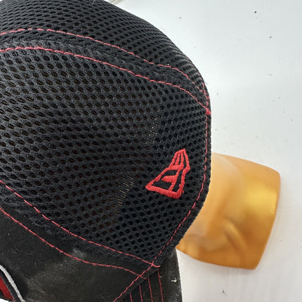 New Era Tampa Bay Buccaneers 39THIRTY Size Med/L NFL Football Hat Cap Black/red