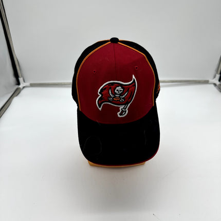 Vintage Reebok Buccaneers hat cap fitted 7 1/8 red and black NFL