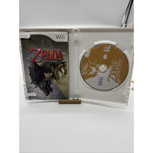 Legend of Zelda Twilight Princess (Nintendo Wii) CIB Complete First Print