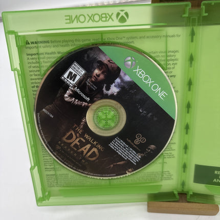 The Walking Dead: Season Two (Microsoft Xbox One, 2014) Works Great! Fun!