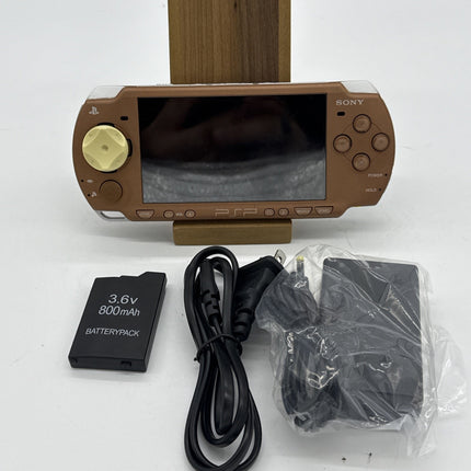 Sony PSP-2000 PSP2000 Console Bronze w/adapetr, battery Region free - Very Good